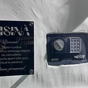  Affittacamere Sisina Luxury Jacuzzi & Piscina